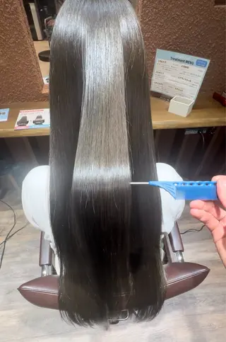 ロング La fith hair sunny 淡路店所属・Nishiura Shinjiのヘアスタイル