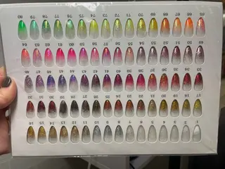 ネイル ネイルサロンエーナイン屯田店所属・matsu chikaのネイルデザイン