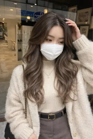 カラー 透明感のある艶髪なら 矢場町駅4番出口すぐのヘアスタイル