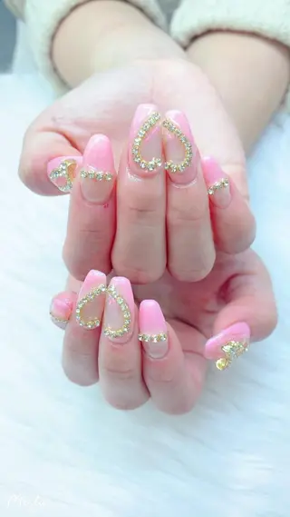 ネイル 🦋ネイルサロン ブラン🌈ゆりのネイルデザイン