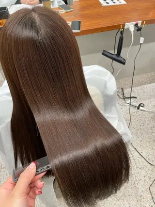 セミロング カラー nayu / Fierのヘアスタイル