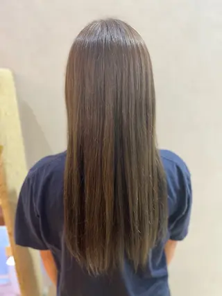 カラー 艶髪🥣透明感カラー 🫧前田奈津実のヘアスタイル