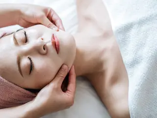 【肌質改善・リフトアップ専門店】セラピックエステ美極所属・羽賀 茉衣子のエステ・リラクイメージ