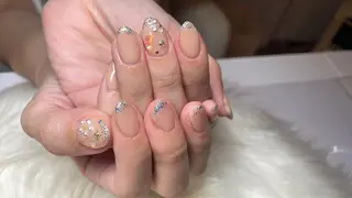 ネイル Amoureuse Satomiのネイルデザイン