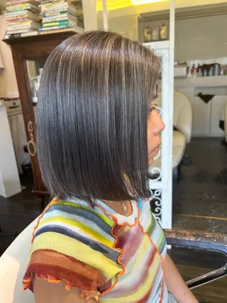 セミロング カラー DiMPlE  ディンプル所属・🌸スタイリスト 山浦美恵のヘアスタイル