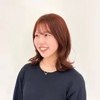 ミディアム カラー ボブ/プツッとボブ/ 暖色カラー/モエのヘアスタイル