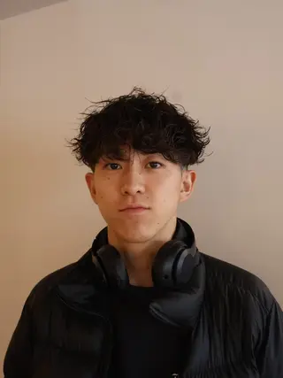 ショート 川副/シャドウ/ 波巻き/メンズパーマのヘアスタイル