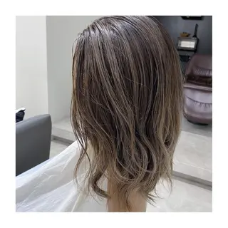 セミロング カラー 小國 綾かのヘアスタイル