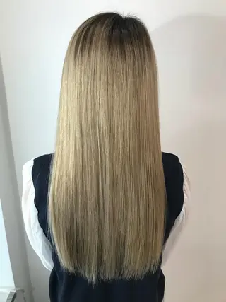 AILEE所属・ウルフカット レイヤーカット上柿のヘアスタイル