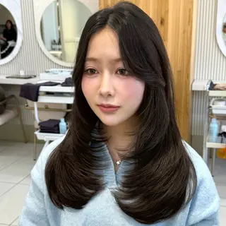 セミロング カラー 似合わせレイヤー/ 透明感カラーのヘアスタイル