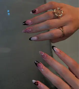 ネイル T. Leeのネイルデザイン