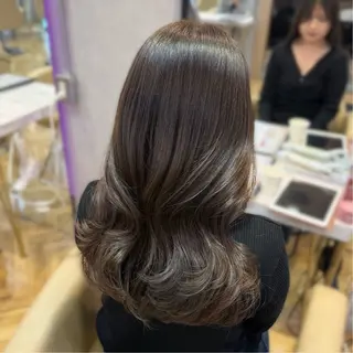 セミロング 韓国ヘア/艶髪/ 透明感カラー/つぐみのヘアスタイル