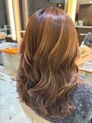 ミディアム 五番街所属・美容室 五番街のヘアスタイル