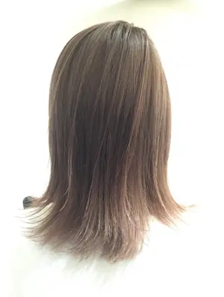 ミディアム Ｑue所属・stylist takahashiのヘアスタイル
