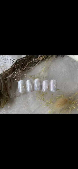 ネイル KUROIWA KAORIのネイルデザイン