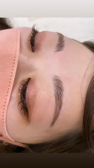 アイブロウ 深澤 玲美のマツエク・マツパデザイン