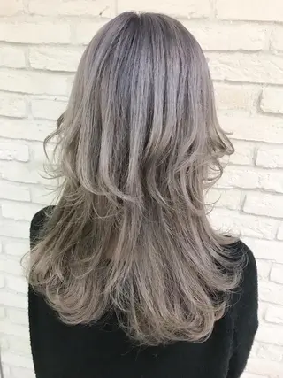 セミロング カラー 横浜🍒ルーツカラー エクステ／RIEのヘアスタイル