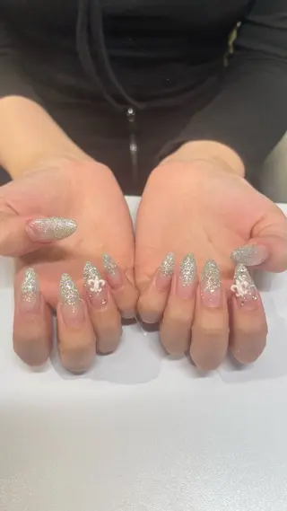 ネイル 吉川明花 【パラジェル専門店】のネイルデザイン