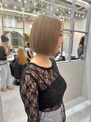 ショート ヘアアレンジ yuuto🌈 冬の透け感カラーのヘアスタイル