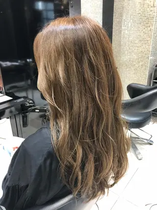ロング カラー あずまぐち めぐみのヘアスタイル