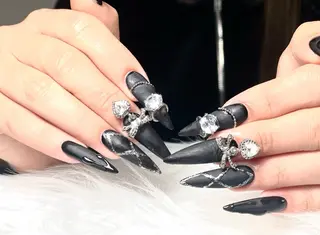 ネイル MoonHi Nail Salon所属・MoonHi Nail 朝霞台のネイルデザイン