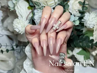 ネイル E.N🦋 長さ出し/持ち込みのネイルデザイン