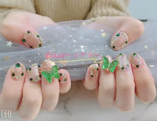 ネイル ネイルサロンエクラ 🫧Shizukaのネイルデザイン