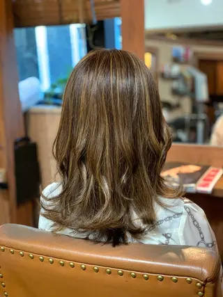 セミロング カラー 武田尚子🌸 自然に仕上がる矯正のヘアスタイル