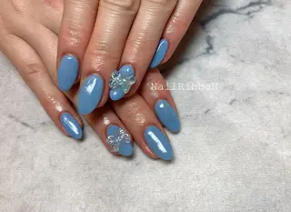 ネイル ネイルリボン 受付スタッフのネイルデザイン