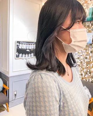 ミディアム カラー ボブ ブリーチ/miinaのヘアスタイル