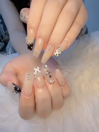 ネイル 西野 カナのネイルデザイン