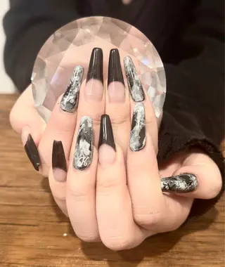 ネイル private salon le'a所属・le'a スタッフのネイルデザイン