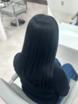 ミディアム カラー 武田 唯来のヘアスタイル