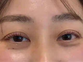 マツエク・マツパ NUNBROWS 茅ヶ崎所属・コムロ リサのマツエク・マツパデザイン