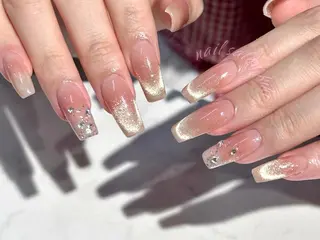 ネイル ユリ🎀長さだし/ パラジェル/持ち込みのネイルデザイン