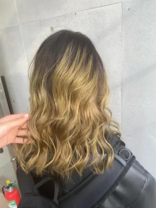 ロング カラー ma naのヘアスタイル