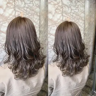 セミロング カラー 🉐レイヤー/塩見 弘樹🉐渋谷のヘアスタイル