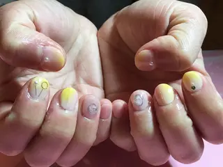 ネイル 古川 里美のネイルデザイン