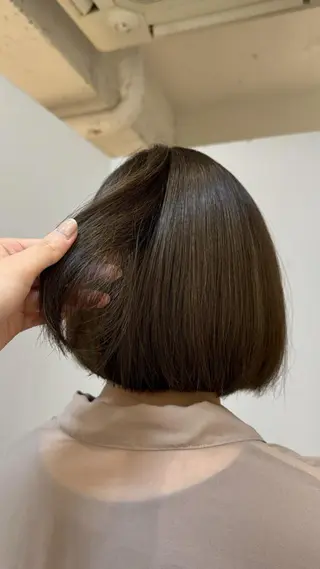 ショート NIYONAIR 濱田芽衣のヘアスタイル