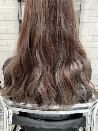 ロング カラー 佐野 えり奈のヘアスタイル