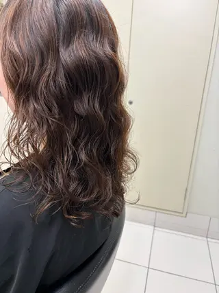 ロング TONI&GUY速寿 勇希のヘアスタイル