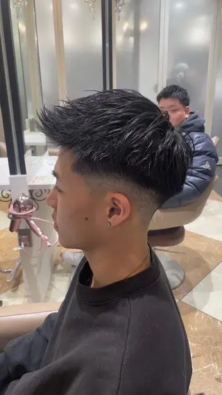 ショート メンズ Yugaメンズパーマ /フェードカットのヘアスタイル