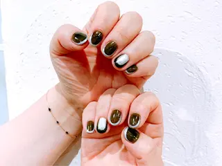 ネイル THECOLORS所属・近貞 莉奈のネイルデザイン