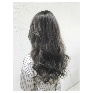 ロング biscohair 髪にドラマを。のヘアスタイル