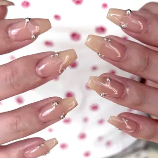 ネイル 🍓リスブラン MELのネイルデザイン