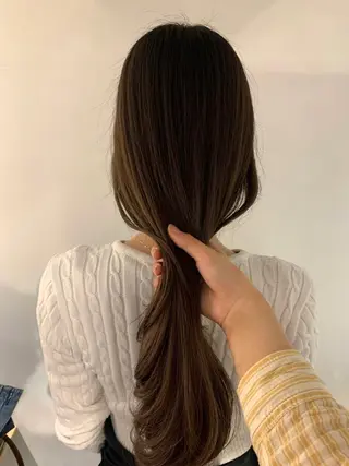 ロング カラー 似合わせカット🫧 吉見衣生のヘアスタイル