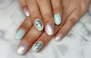 ネイル マツエク・マツパ アイブロウ Nail&eye Belire 新宿のネイルデザイン