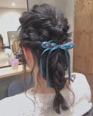 セミロング ヘアアレンジ nable.所属・栗林 実莉のネイルデザイン