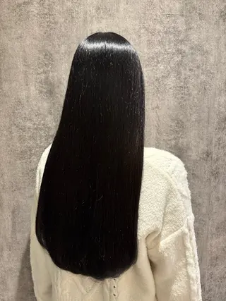 ロング カラー 太田 鈴佳のヘアスタイル