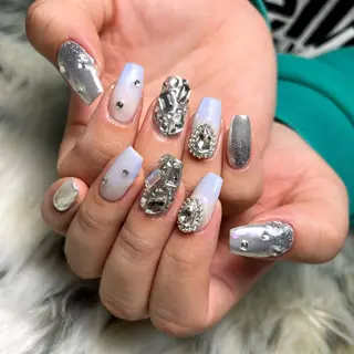 ネイル Laki nailのネイルデザイン